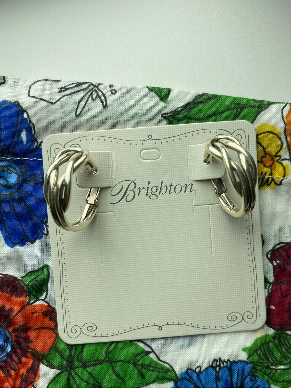 Brighton Interlok Harmony Hoop Earrings STYLE JA8870 New With Tag and Pouch!